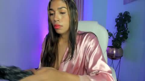 Ambar online show from February 2025 06:33:01 PM