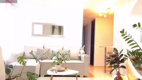 Ambar online show from December 2024 10:15:01 PM