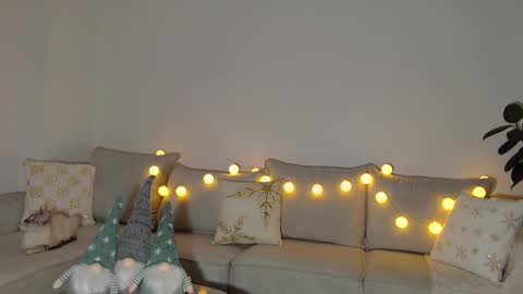 Ambar online show from November 2025 11:48:01 PM