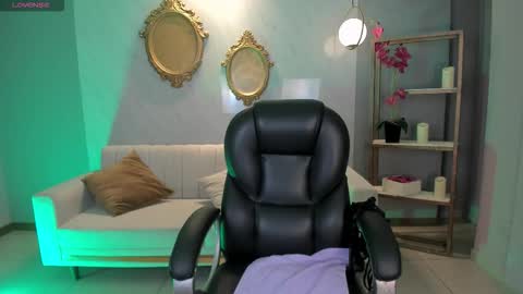 Ambar  online show from September 2025 12:06:01 PM