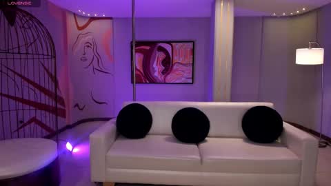 Ambar  online show from October 2025 11:11:01 AM