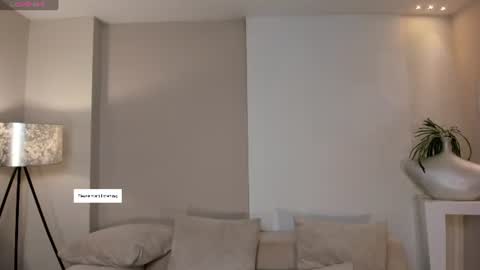 Snapshot of ambarjames_ chatting on July 2026 10:54:02 AM Ambar online show from July 2026 10:54:02 AM