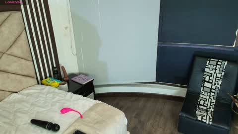 Ambar Ross online show from January 2025 07:28:02 PM