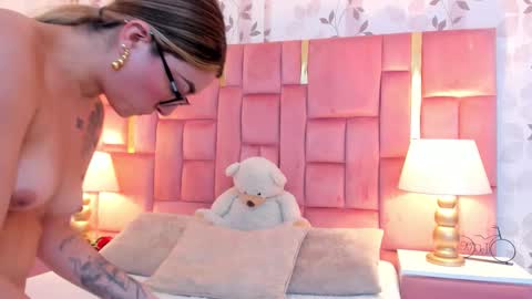 Snapshot of ambarsantany chatting on February 2026 09:20:02 PM AmbarSantany online show from February 2026 09:20:02 PM