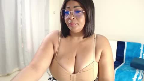  Amber Sofhia  online show from February 2025 07:04:01 PM