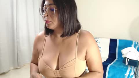  Amber Sofhia  online show from February 2025 10:06:02 PM