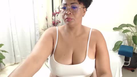  Amber Sofhia  online show from February 2025 09:09:01 PM