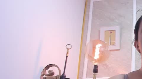   online show from November 2025 02:39:01 AM