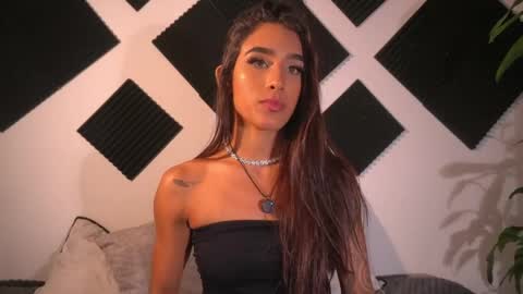 Snapshot of ambeer_rousess chatting on May 2026 12:40:01 AM Amber online show from May 2026 12:40:01 AM