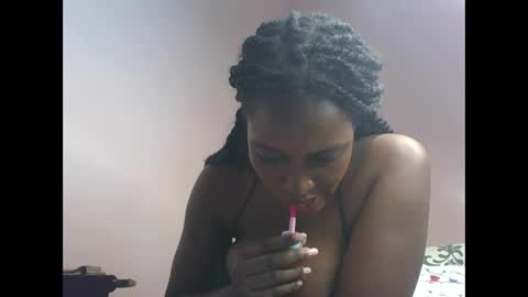 amber_cutie2 online show from April 2026 02:22:02 PM