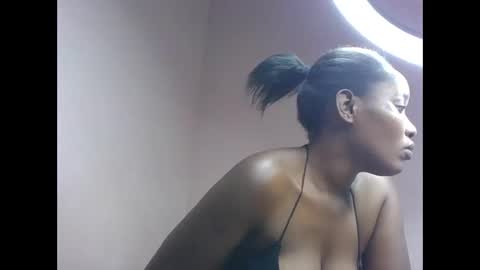 Snapshot of amber_cutie2 chatting on April 2026 02:35:01 AM amber_cutie2 online show from April 2026 02:35:01 AM