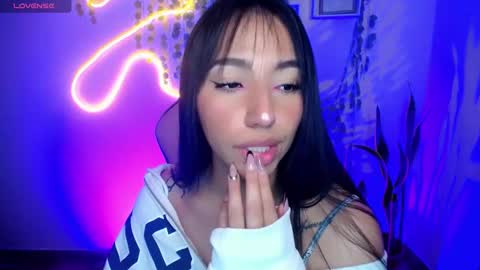 Snapshot of amber_morgan1 chatting on February 2025 10:37:02 AM Amber online show from February 2025 10:37:02 AM