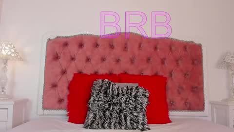 julieta  online show from September 2025 12:21:02 PM