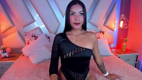 Snapshot of amber_villalobos chatting on March 2025 03:57:02 AM Tell me Amber online show from March 2025 03:57:02 AM