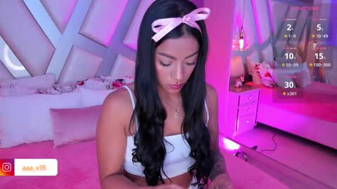 Snapshot of amber_villalobos chatting on September 2025 04:38:01 AM Tell me Amber online show from September 2025 04:38:01 AM