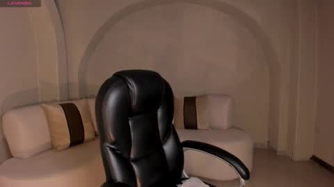  Amber   online show from December 2025 07:52:02 PM