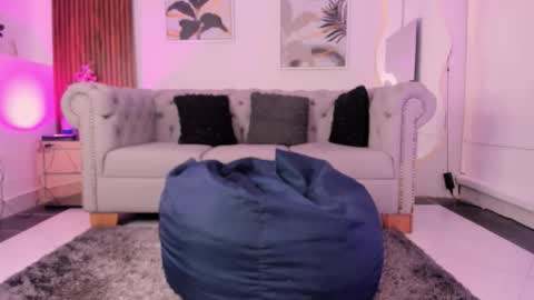 Amber  online show from October 2025 12:28:02 PM