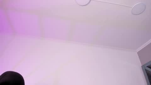 Amber  online show from April 2026 11:49:01 AM