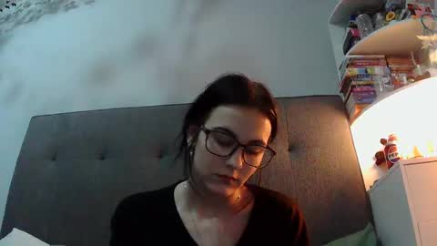Snapshot of amberispurple chatting on January 2025 06:57:01 PM AmberIsPurple online show from January 2025 06:57:01 PM