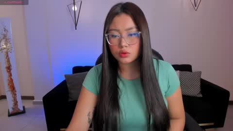 Amber  online show from February 2025 10:53:01 PM