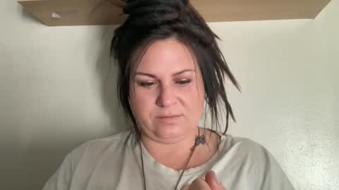 Snapshot of ambermoss7 chatting on October 2025 08:42:01 PM ambermoss7 online show from October 2025 08:42:01 PM