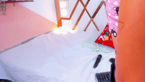 Amber online show from December 2024 10:35:02 PM