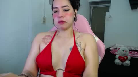 Amber online show from October 2025 06:47:02 PM