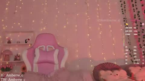 Snapshot of amberw_c chatting on November 2025 09:52:01 PM IG - TW Amberw c online show from November 2025 09:52:01 PM