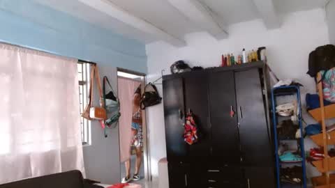 amelia  online show from December 2024 05:44:01 PM