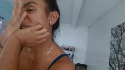 amelia  online show from September 2025 06:07:01 PM