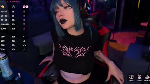 Amelia Aley  online show from September 2025 11:09:01 AM