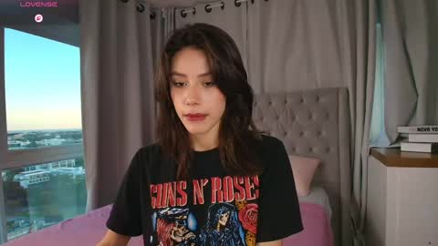 Snapshot of amelia_mee chatting on June 2026 07:51:02 PM amelia_mee online show from June 2026 07:51:02 PM