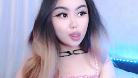 Snapshot of amelia_sunlight chatting on June 2026 05:23:01 PM Amelia online show from June 2026 05:23:01 PM