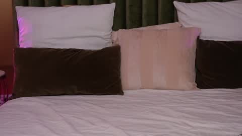 Amelia online show from February 2025 05:49:02 AM