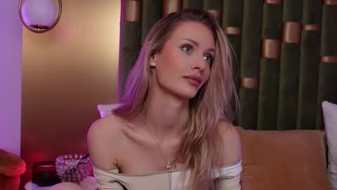 Amelia online show from February 2026 03:57:01 PM