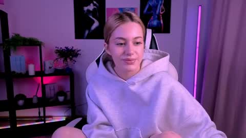 Amelia online show from April 2026 03:01:01 AM