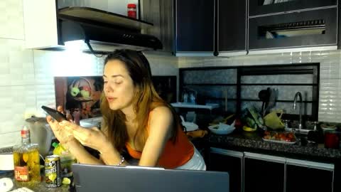 Amalia Castro online show from April 2026 11:43:02 PM