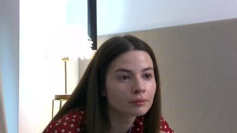 Amelia online show from February 2025 07:04:02 AM