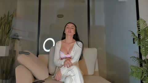 Ameliajones online show from April 2026 01:25:02 AM