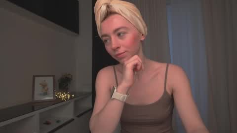 Amelia   online show from January 2025 02:58:01 PM