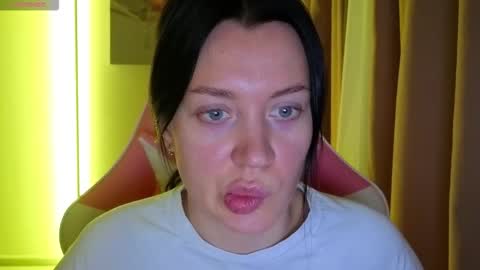 Amelia Sonk online show from November 2025 12:53:01 AM