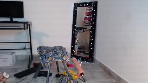 AMELIE online show from January 2025 12:22:01 PM