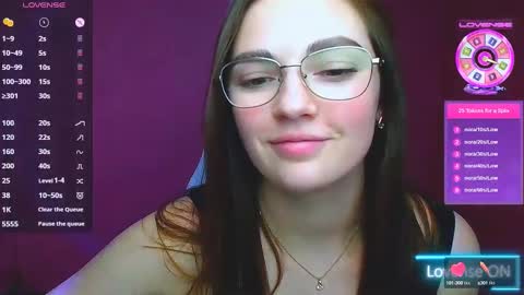 Snapshot of amelie_jackson_ chatting on December 2024 10:30:01 AM Amelie online show from December 2024 10:30:01 AM