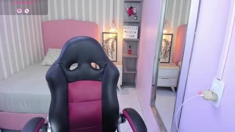 Victoria online show from September 2025 07:30:02 PM