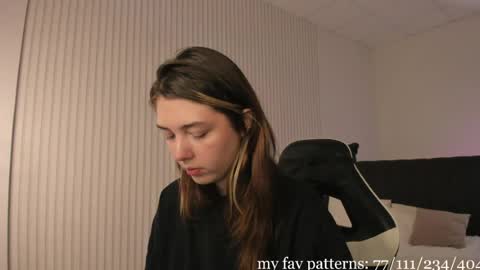 Snapshot of ameliia_castro chatting on June 2026 05:12:01 AM Ameliia castro online show from June 2026 05:12:01 AM