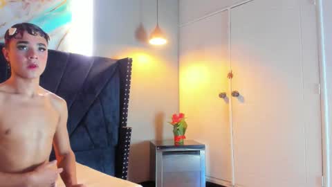 AMELIA online show from December 2025 05:14:01 AM