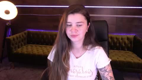 amellymillyy online show from September 2025 12:52:02 PM