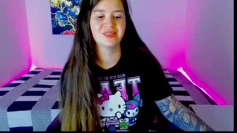 amellymillyy online show from November 2025 12:00:01 AM