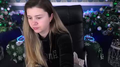 amellymillyy online show from January 2026 01:38:01 PM