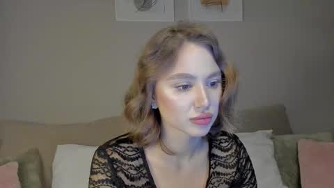 Snapshot of amelydoll18 chatting on September 2025 04:09:02 PM Stefa online show from September 2025 04:09:02 PM